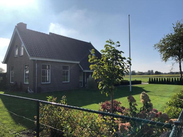 Bed En Breakfast The Wooden Wall Marum Exterior foto